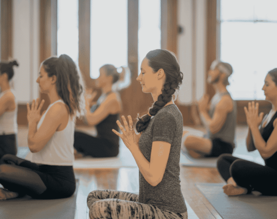 Le yoga, une pratique mill&eacute;naire originaire de l'Inde
