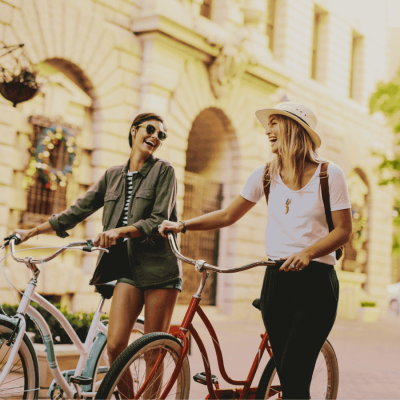 5 bonnes raisons de laisser notre voiture au garage pour des moyens de transport plus sains